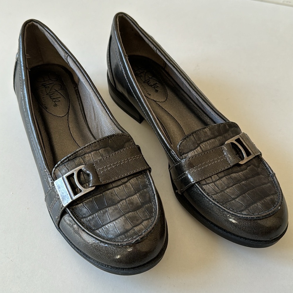 NEW Life Stride Soft System Gray Shoes - Picture 3 of 9